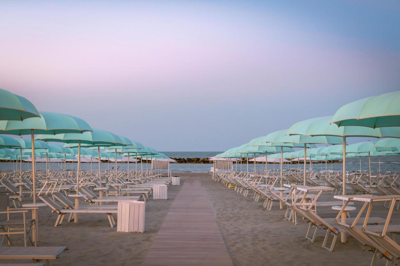 Blu Suite Resort Белларія-Іджеа-Марина Екстер'єр фото