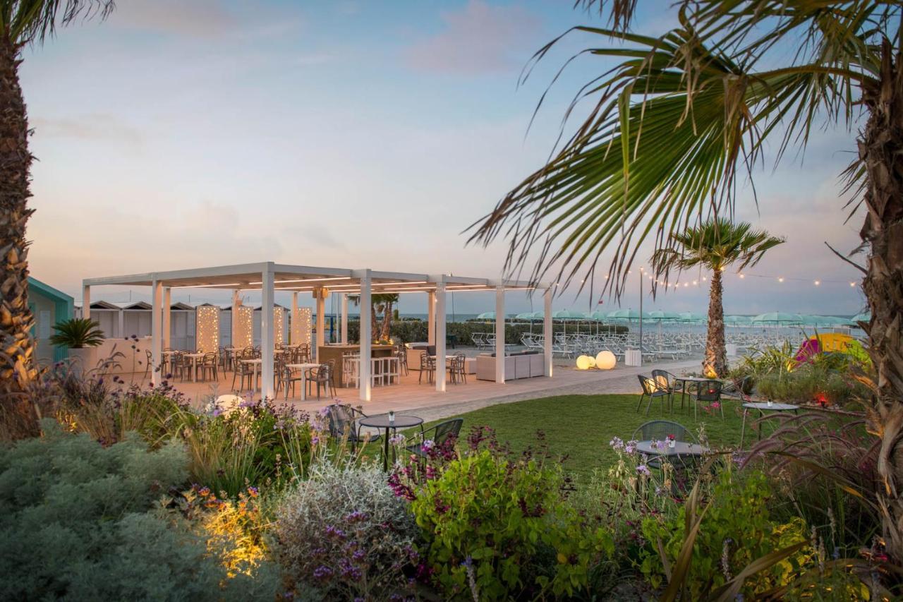 Blu Suite Resort Белларія-Іджеа-Марина Екстер'єр фото