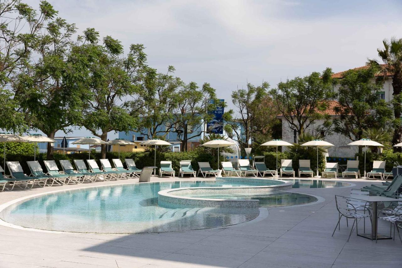 Blu Suite Resort Белларія-Іджеа-Марина Екстер'єр фото