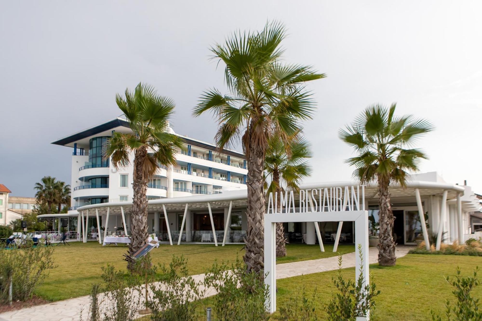 Blu Suite Resort Белларія-Іджеа-Марина Екстер'єр фото